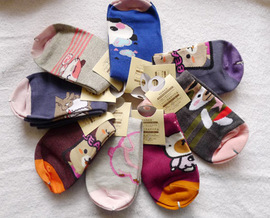 好女春華品牌女襪 精選高品質(zhì)，舒適與時尚并存